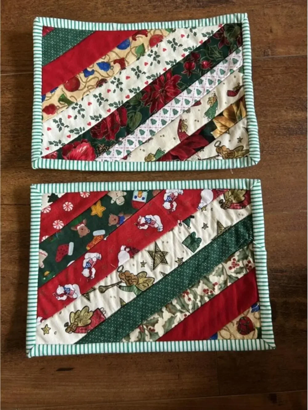 Handmade Christmas Patchwork Quilted Pot Holders Set of 2